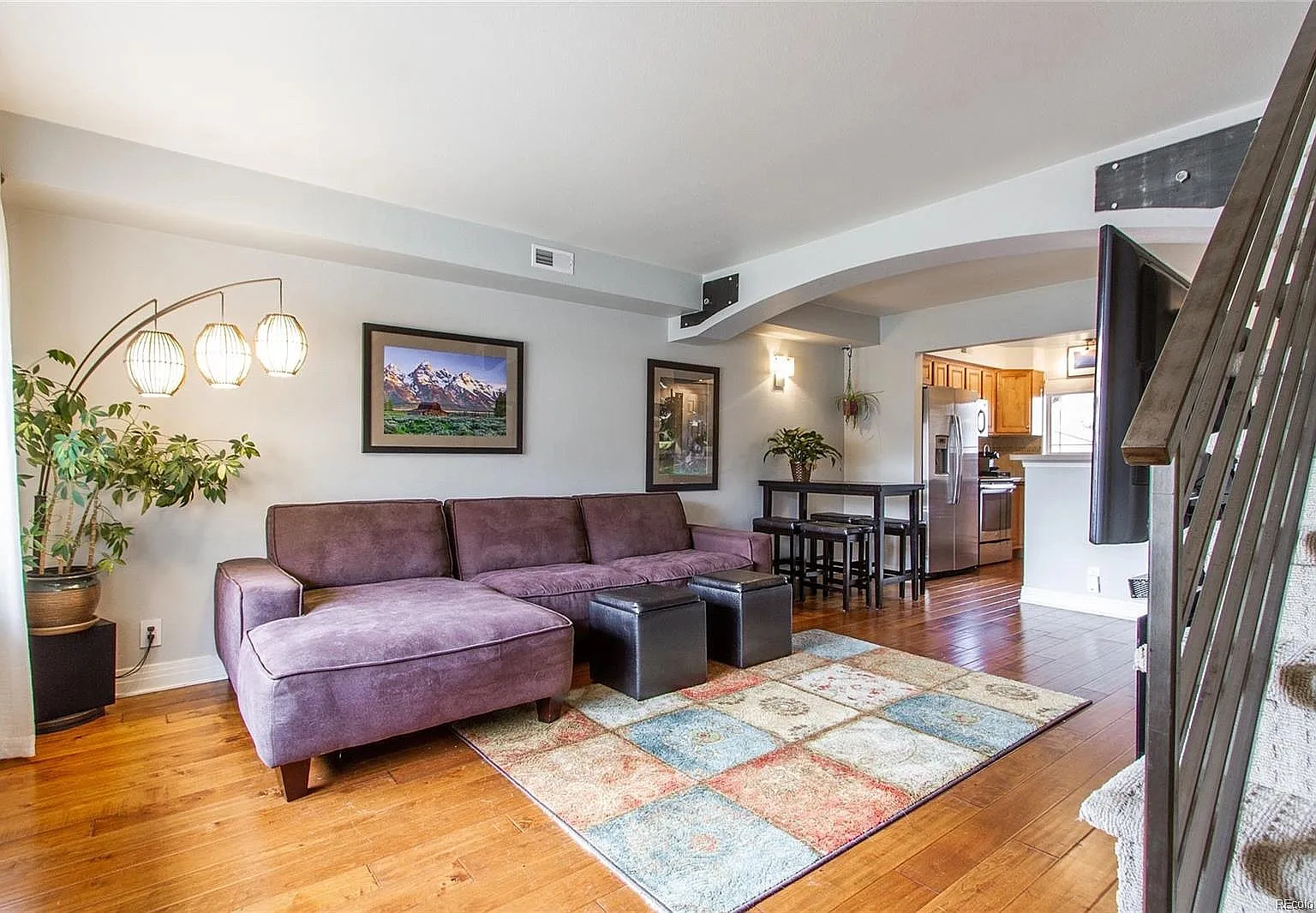 2 bed, 918 sqft, $2,395 — Photo 3