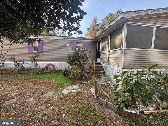 5th image of 22152 Atkins Ct