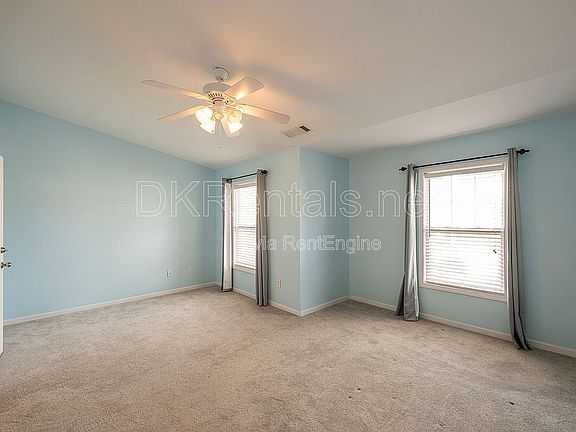 3rd image of 1959 Lakeshore Overlook Cir NW