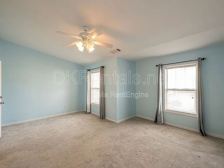 1959 Lakeshore Overlook Cir NW — Photo 3