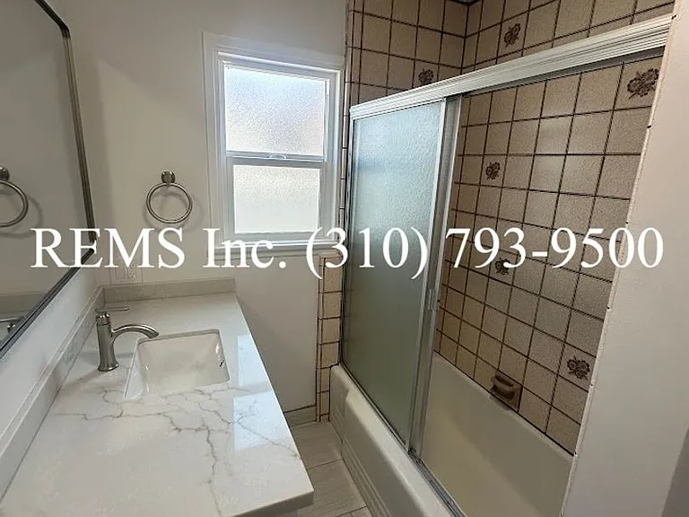 25021 Oak St — Photo 16