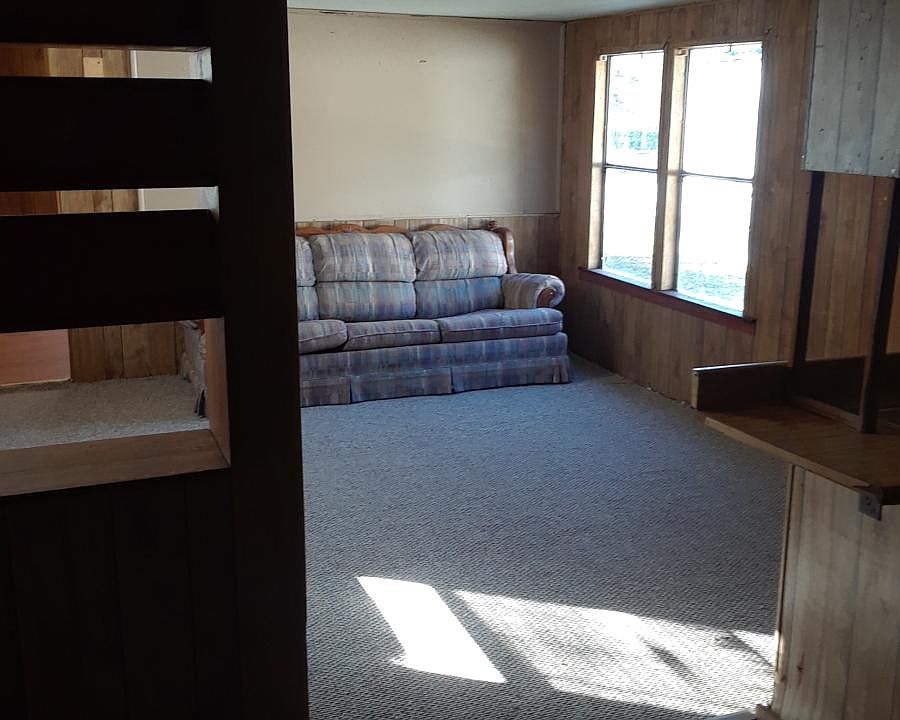 2nd image of 480 Canal St Trlr 6