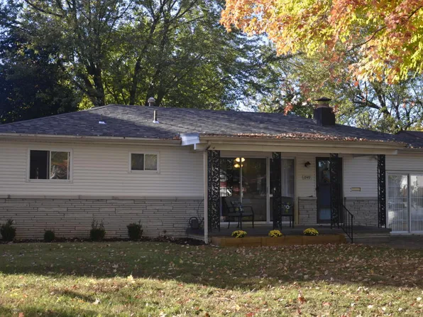 1949 S Broadway Ave, Springfield, MO 65807