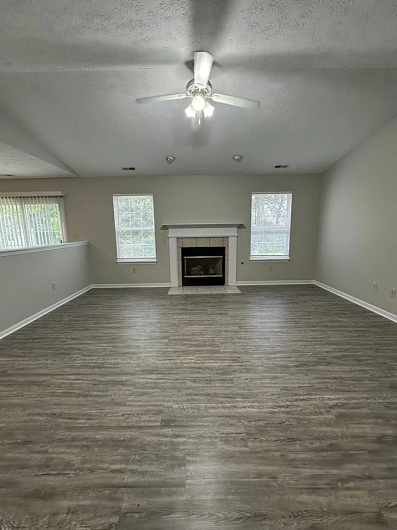 3 Bedroom Home in West Lafayette — Photo 4