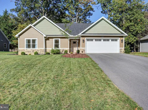 6512 Pullhook Ln, Fayetteville, PA 17222