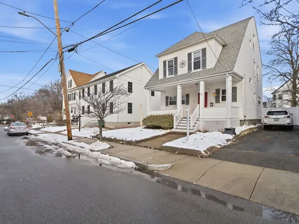 10 Bradshaw St, Medford, MA 02155
