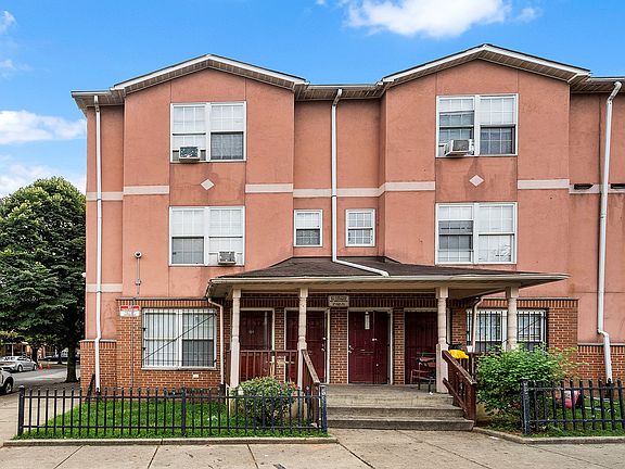 2nd image of 1810 W Susquehanna Ave #1826