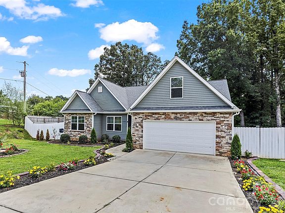 3rd image of 4049 Fincher Rd