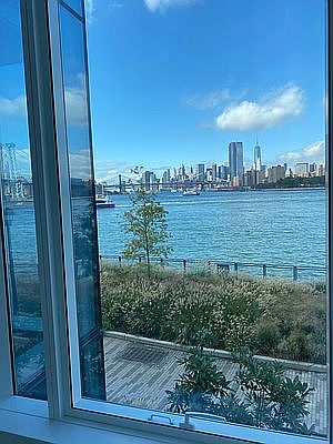 4th image of 410 Kent Ave #104
