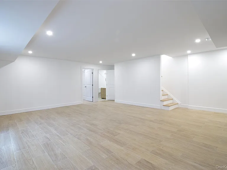 30 Kirkwood Rd #B — Photo 29