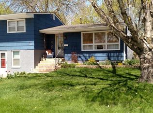 524 Locust St, Chaska, MN 55318