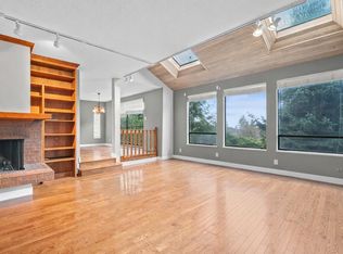 5600 Grousewoods Pl, North Vancouver, BC V7R4T4