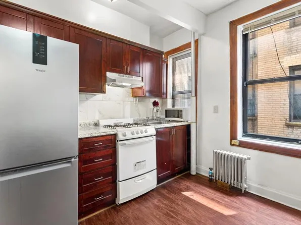 2440 Amsterdam Avenue 3B image 1 of 6