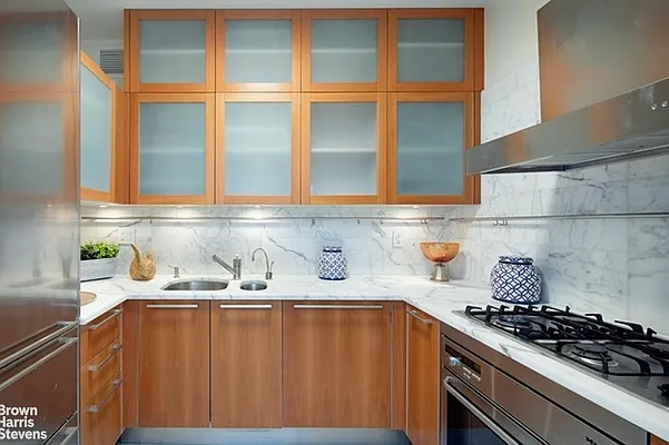 Rented by Brown Harris Stevens | media 37