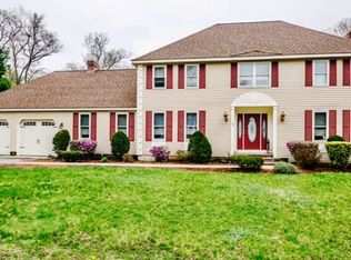 42 Gilman Rd, North Billerica, MA 01862