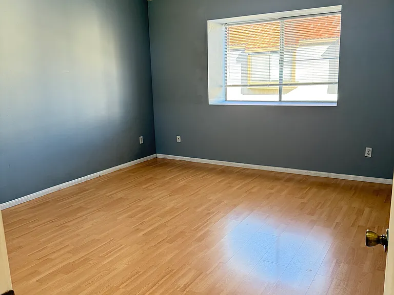 1224 S Cypress Ave #D — Photo 14