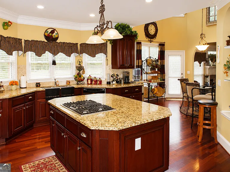 4515 Mossey Dr — Photo 4