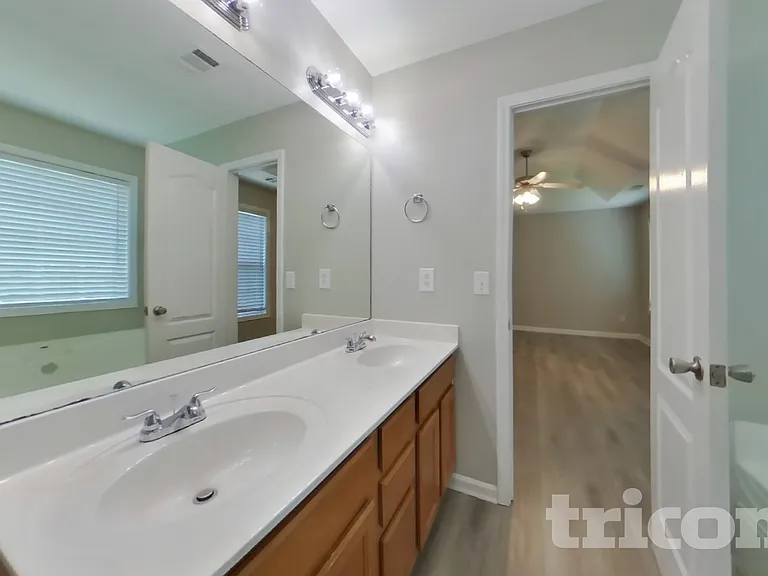 251 Indian Lake Trl — Photo 9