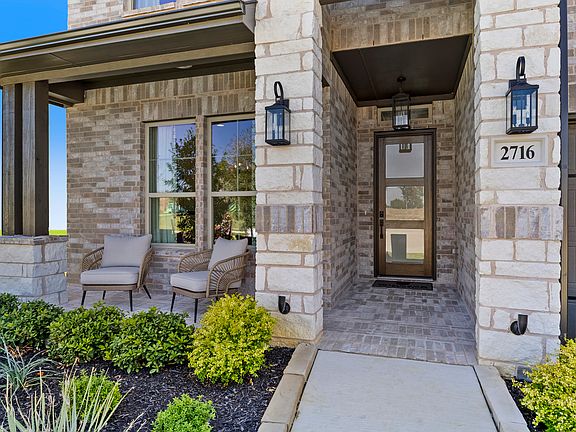 7th image of this home