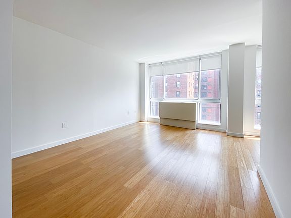 4th image of 310 E 2nd St APT 7G