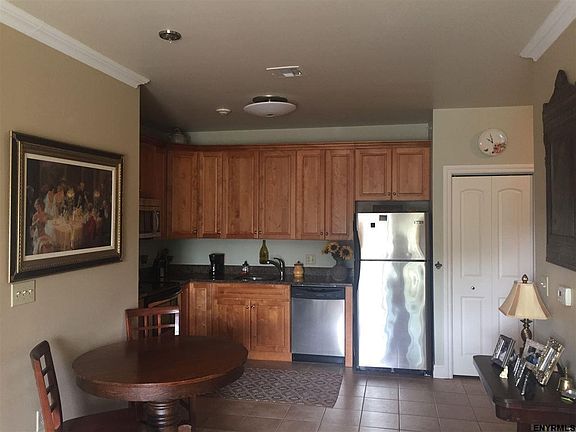 4th image of 8 Wall St APT 412