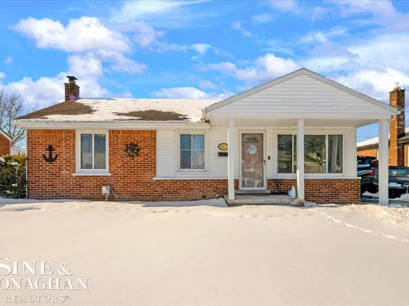 28637 Bohn St, Roseville, MI 48066