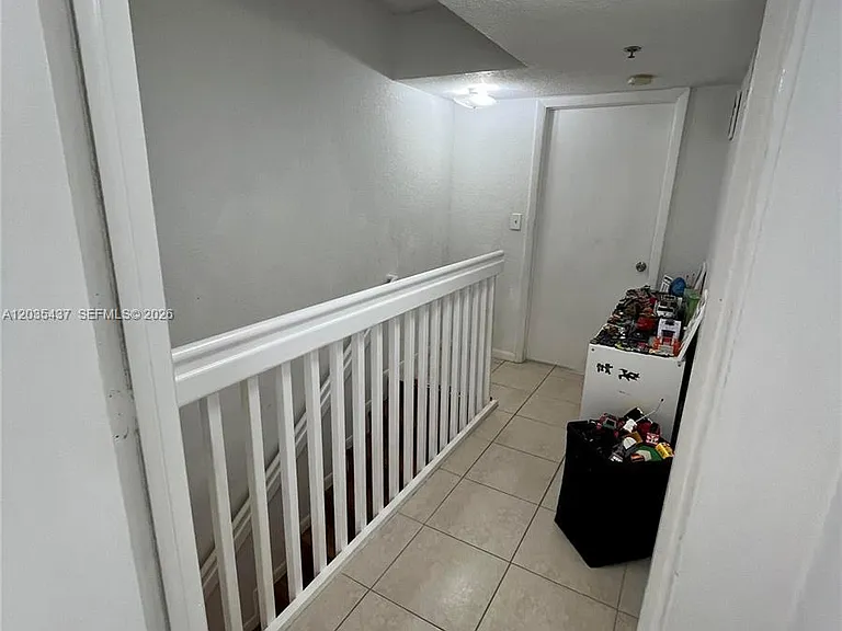 171 Riviera Cir #1 — Photo 9