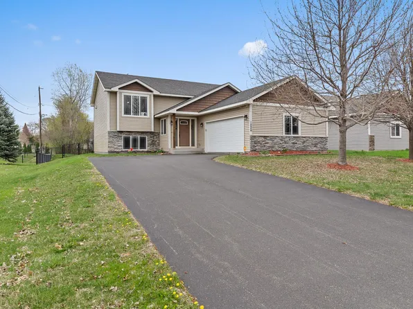 1226 1st St, Saint Paul Park, MN 55071