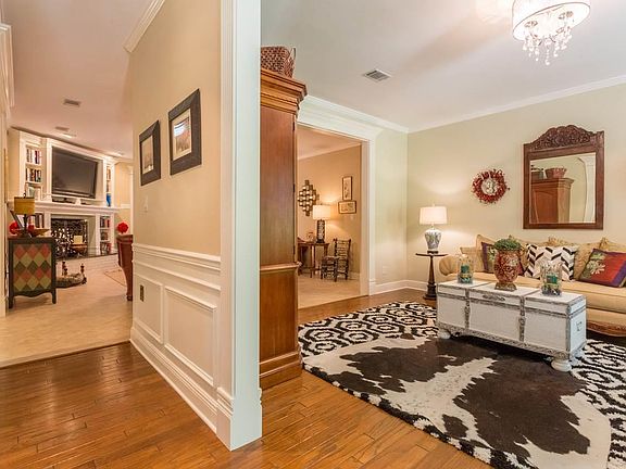 5th image of 3400 River Gardens Cir