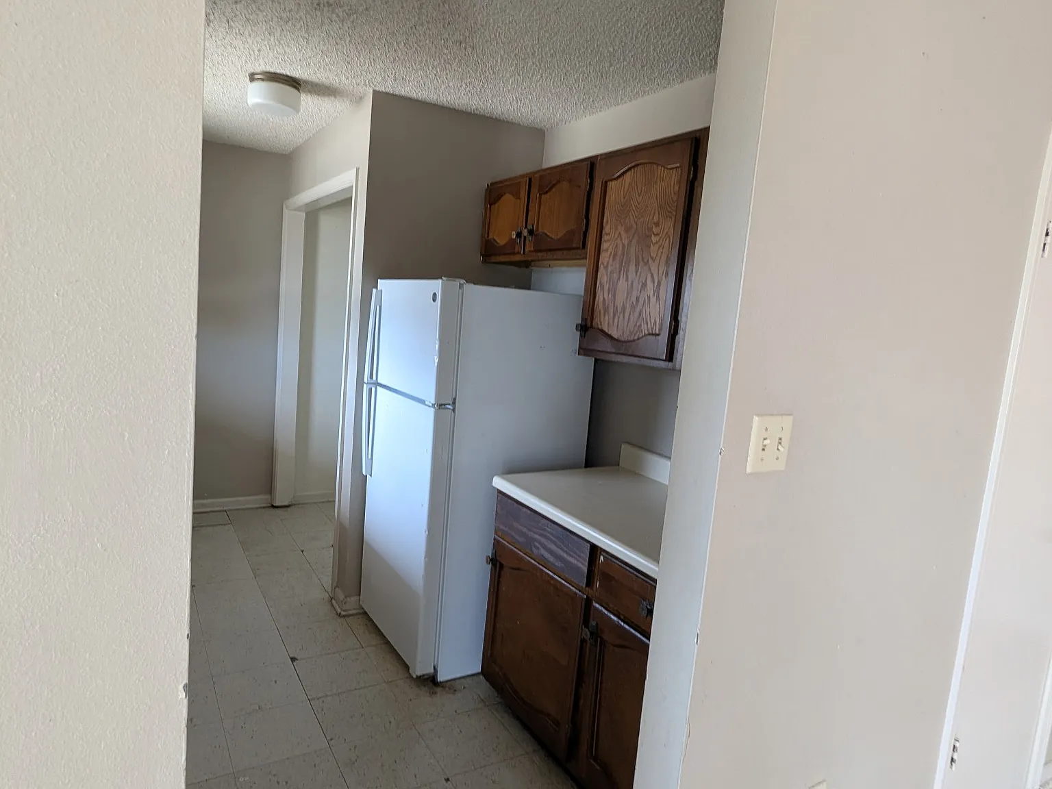 408 Scotsdale Street Unit D - 1 — Photo 2