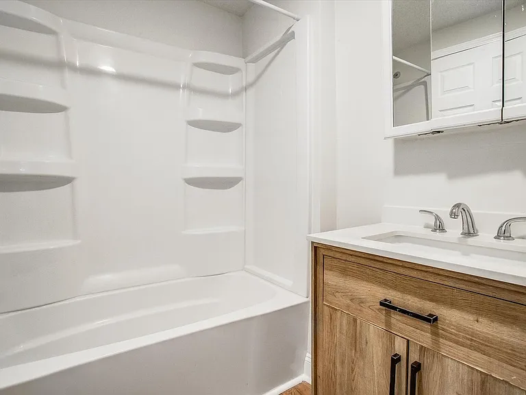 3817 S Benton Ave — Photo 17