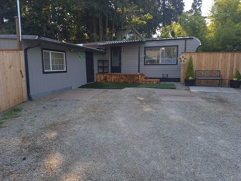 14135 37th Ave S — Photo 1