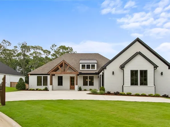 14809 Highpoint Cv, Northport, AL 35475