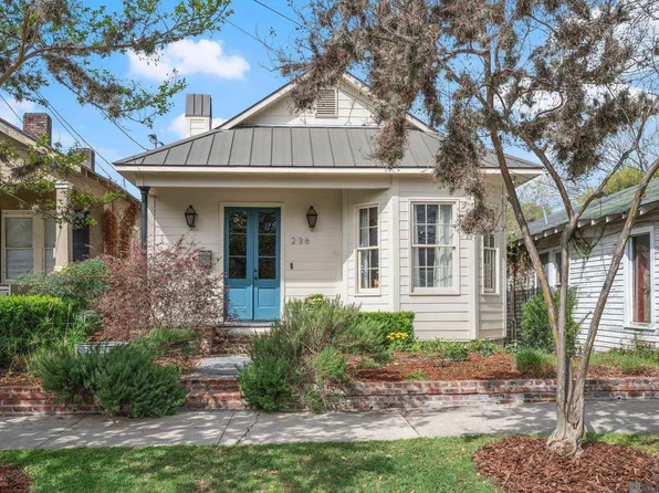 236 Maximillian St, Baton Rouge, LA 70802