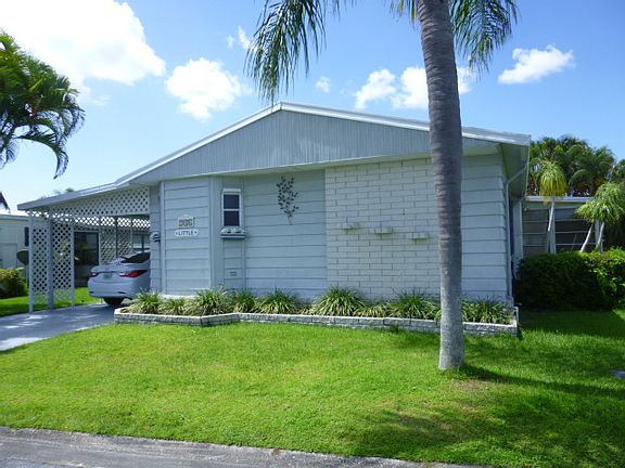 5th image of 8775 20th St Lot 256