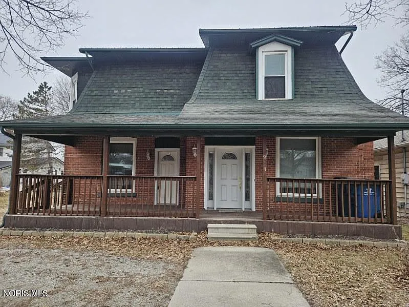 212 S Michigan Ave photo 1