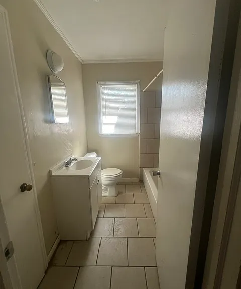 1653 Downing Cir — Photo 5
