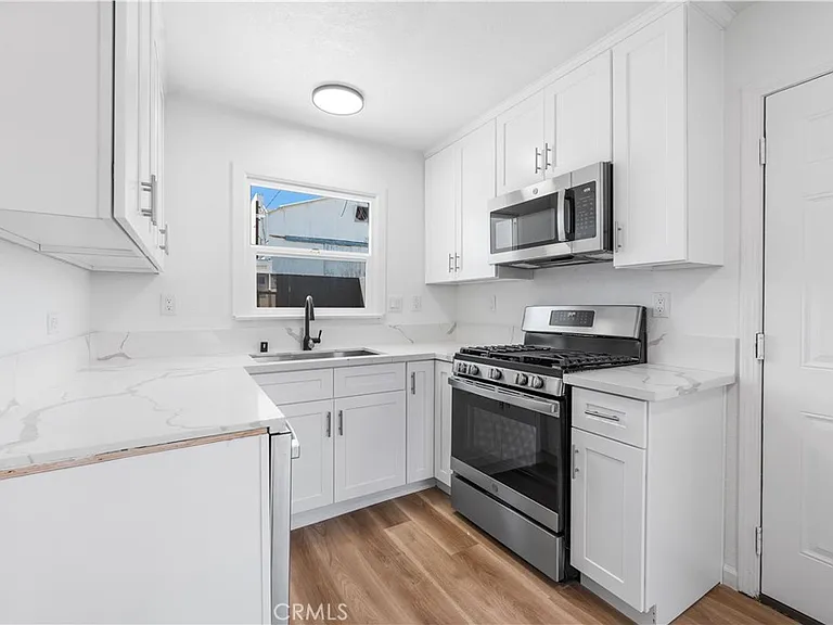 44945 Trevor Ave — Photo 8