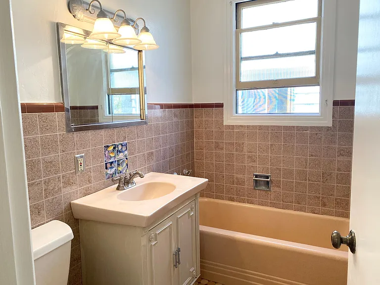 128 Poplar Ave — Photo 13