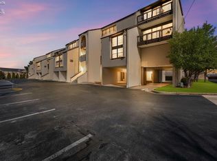 1801 E Perry St APT 28, Pt Clinton, OH 43452