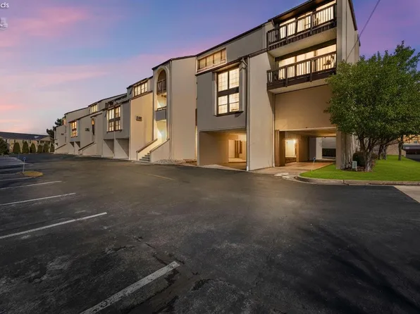 1801 E Perry St APT 28, Pt Clinton, OH 43452