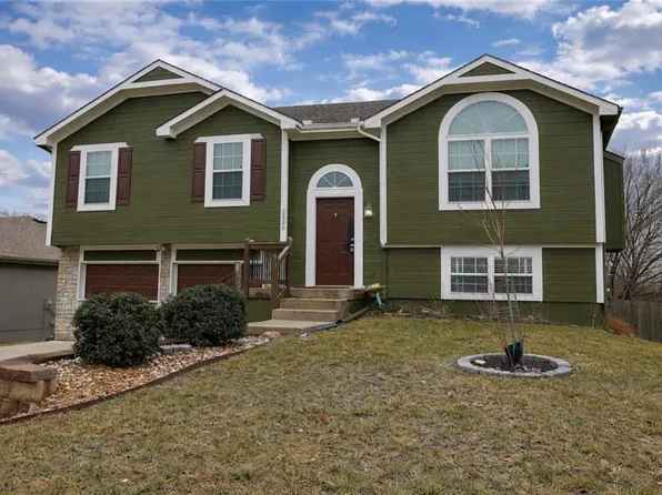 2609 NW 69th Pl, Kansas City, MO 64151