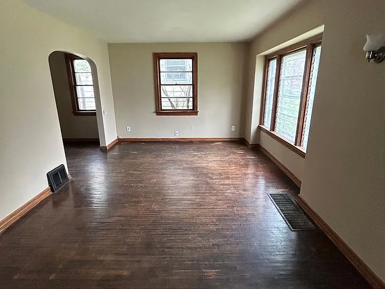 3730 S Harrison St — Photo 3