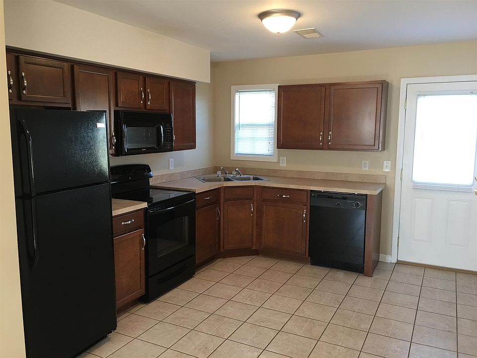 1st image of 793 Cherrybark Ln APT A
