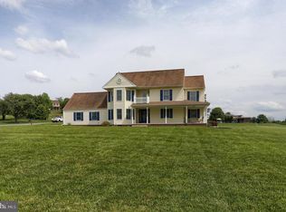 7135 Fox Meadow Dr, Hummelstown, PA 17036