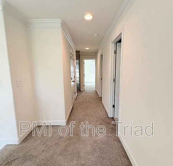 2974 York Place Dr — Photo 18
