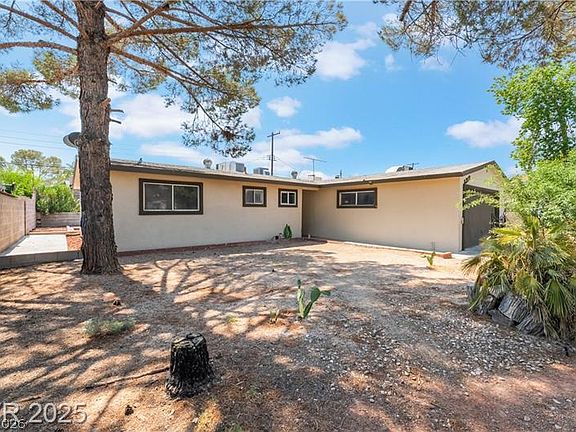 3rd image of 5317 Lytton Ave