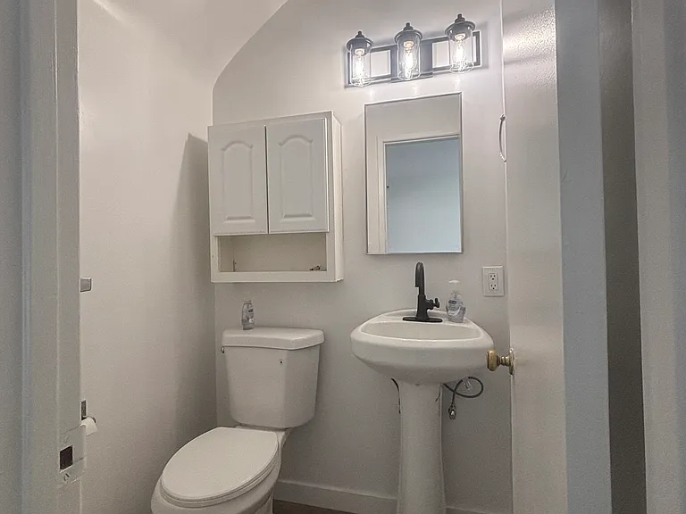 673 S Eremland Dr #2 — Photo 4