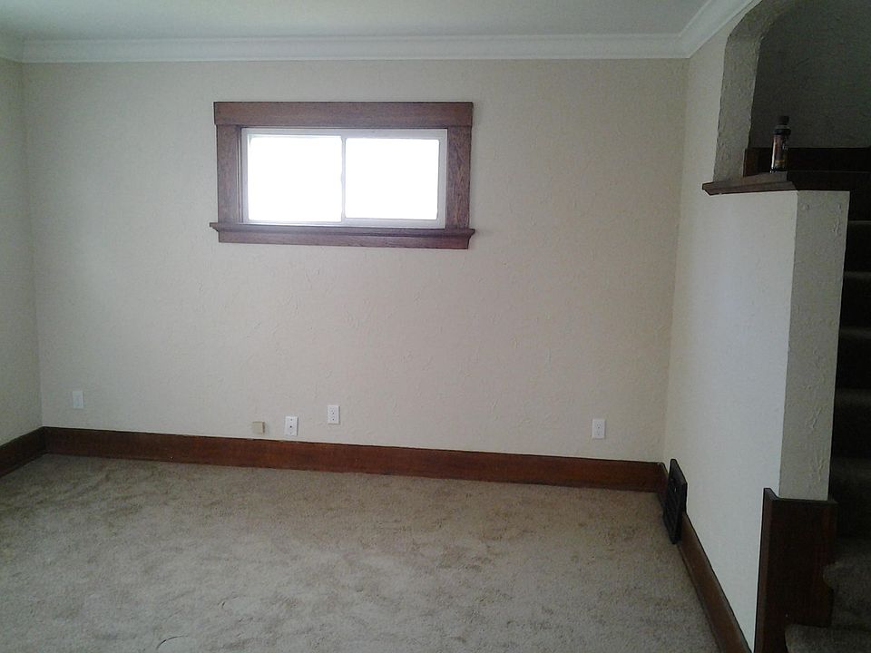 2nd image of 721 Lawton Pl