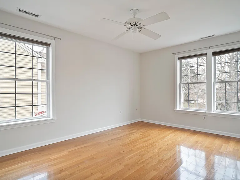 18 Rippowam Rd #2B — Photo 16